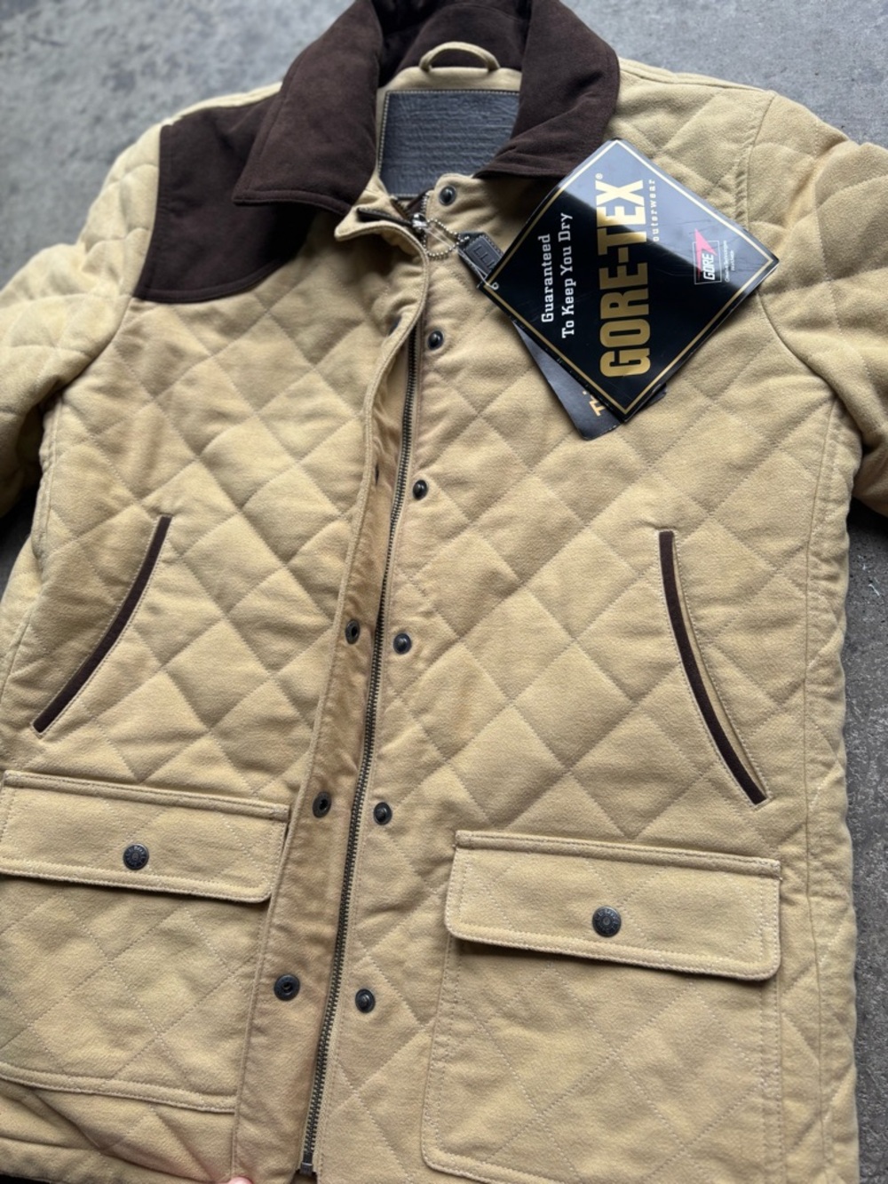 L.L. Bean barn coat NWT medium - Picture 9 of 12